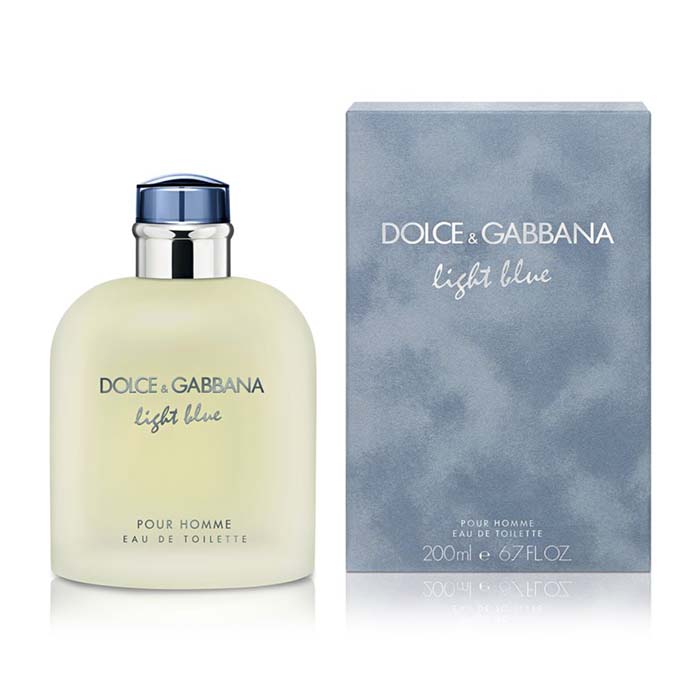 L’eau de parfum Dolce & Gabbana Pour Homme Intenso è stata creata per tutti gli uomini il cui cuore rimane fedele alle tradizioni, ma che vivono saldamente ancorati nel presente. Interpreta la forza delle emozioni e dell’istinto maschile nella sua espressione più libera.