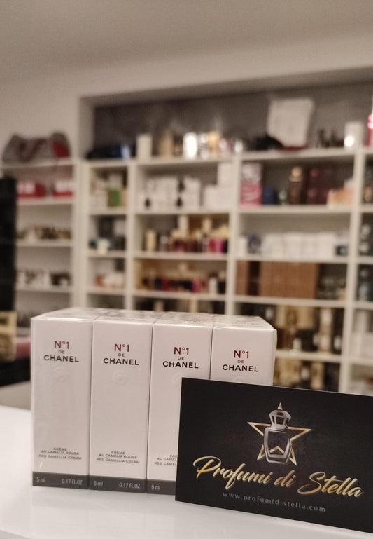 N 1 de Chanel  • Creme au camelia rouge  • 5 ml • 12x5 ml
