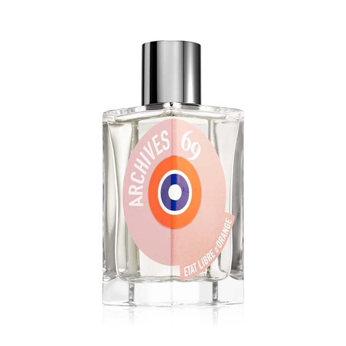 Questo profumo è magico perché sta bene sia sulle donne che sugli uomini. Ciascuno ci troverà qualcosa di speciale e su ciascuno profumerà in modo diverso. Sicuramente l’eau de parfum unisex Etat Libre d’Orange Archives 69 non si confonderà nel tuo bagno e in più la puoi anche condividere con la tua dolce metà.